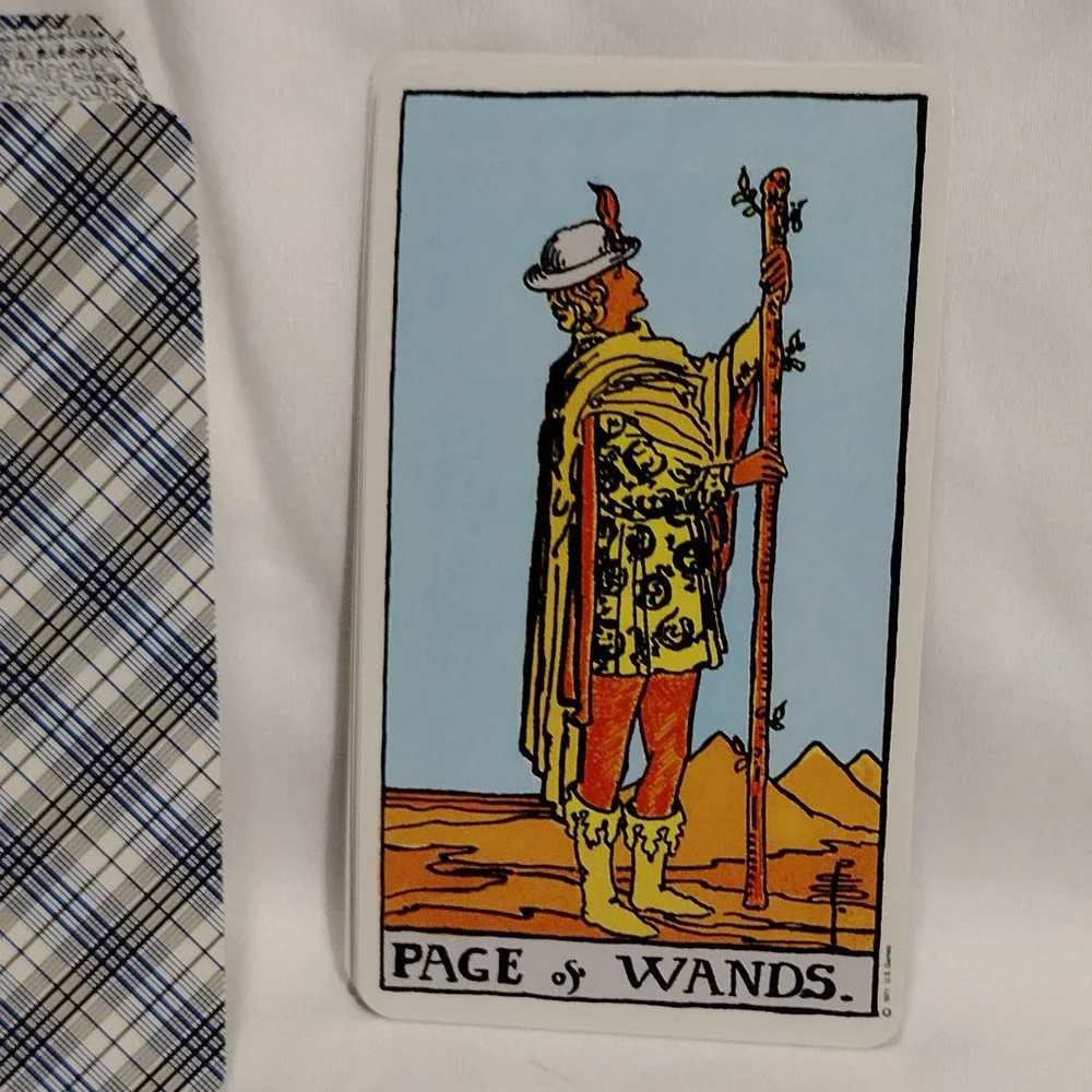 The Rider Tarot Deck - Picture 14 of 16